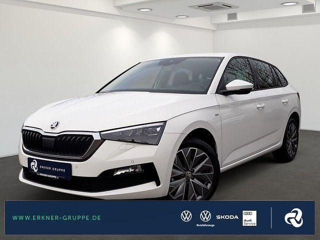 Weiß Gebraucht 2024 Skoda Scala Tour Kleinwagen | 22.979 € (Fairer Preis) - Bild 1/4