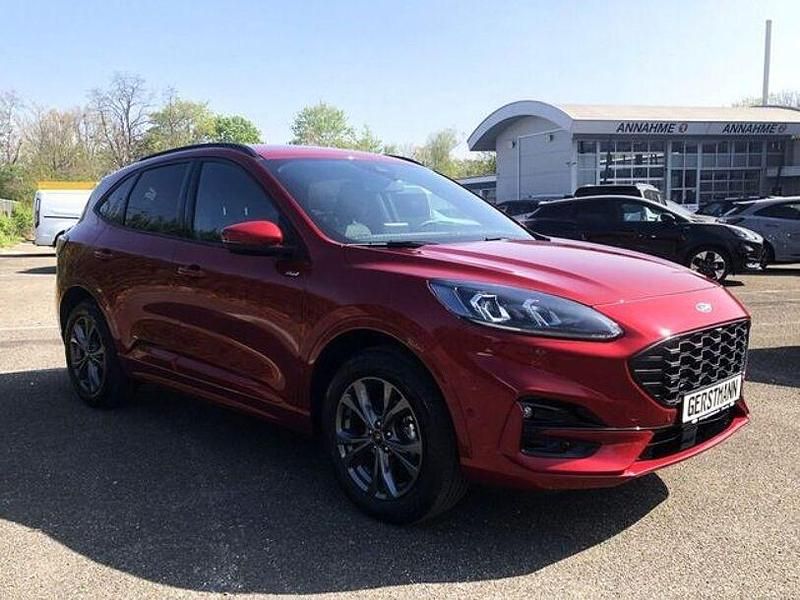 Gebraucht Ford Kuga ST-Line 224 PS (164 kW) 2022 Lucid red metallic SUV