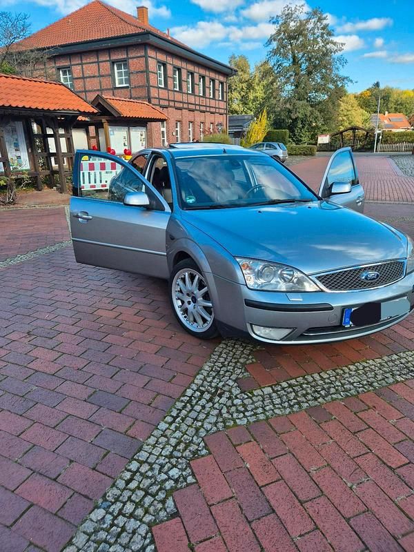 Gebraucht Ford Mondeo Titanium X 170 PS (125 kW) 2003 Andere farben Coupé