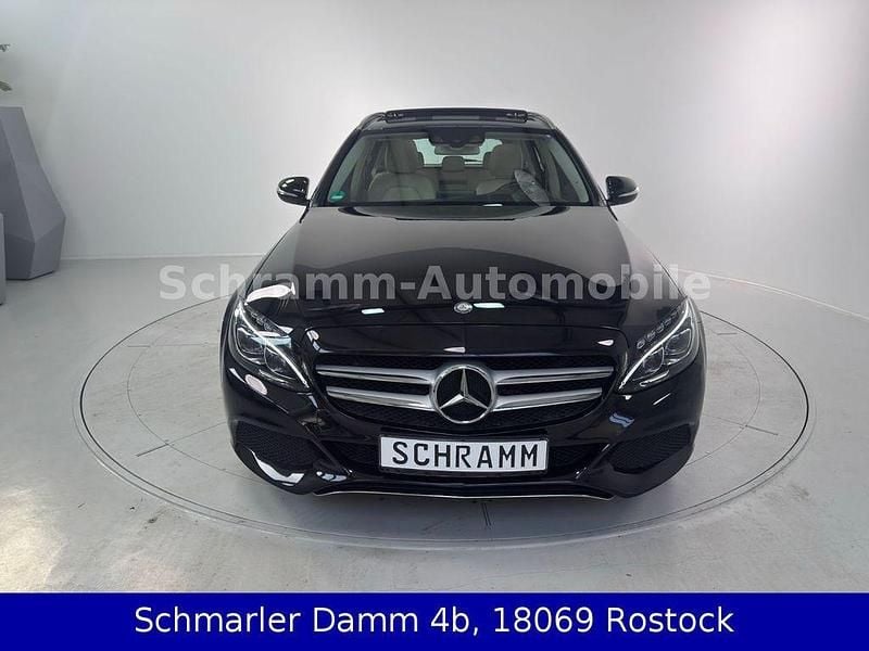 Gebraucht Mercedes C250 Exclusive 204 PS (150 kW) 2015 Schwarz Limousine