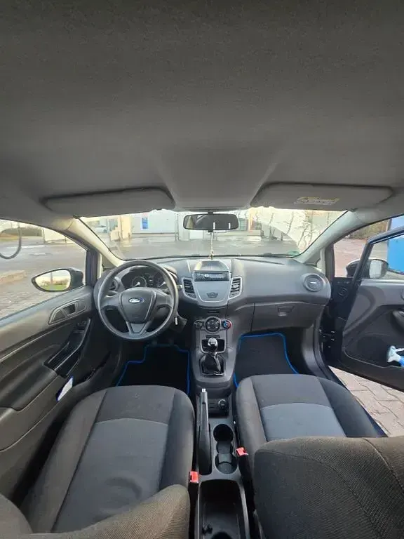 Gebraucht Ford Fiesta Trend 60 PS (44 kW) 2016 Blau Kleinwagen