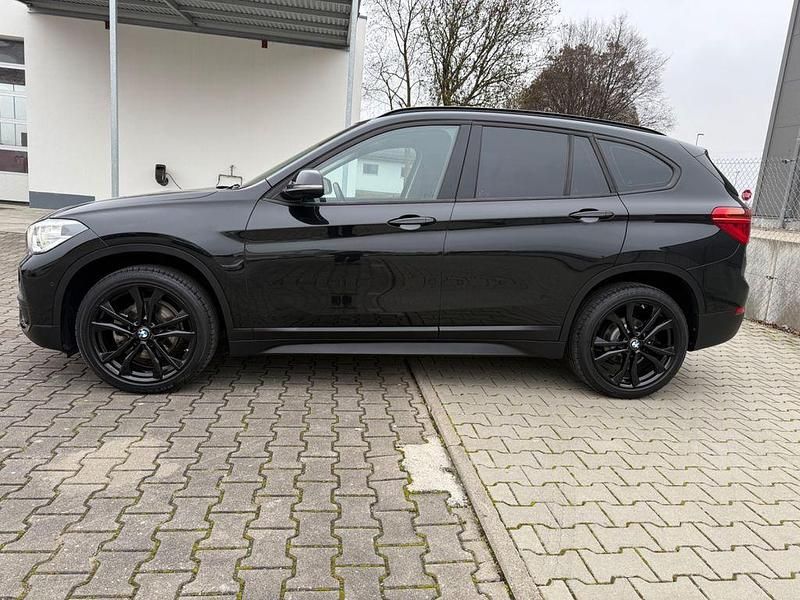 Gebraucht BMW X1 Advantage 150 PS (110 kW) 2018 Schwarz SUV