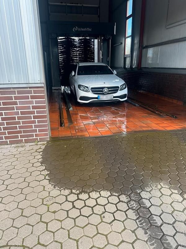 Gebraucht Mercedes 220 194 PS (142 kW) 2018 Weiß Kombi