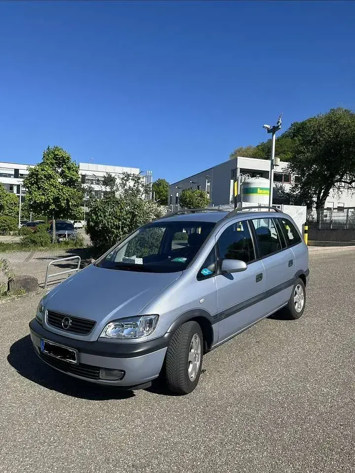 Gebraucht Opel Zafira Elegance 125 PS (91 kW) 2001 Van / Kleinbus
