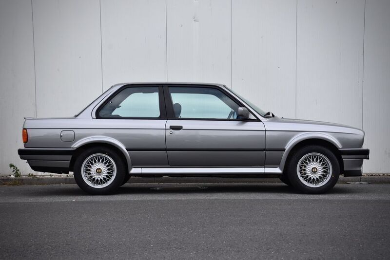 Gebraucht BMW 325 Performance 171 PS (125 kW) 1988 Lachssilber Coupé