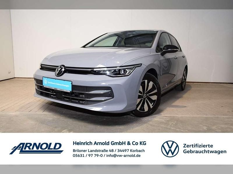 Mondsteingrau Gebraucht 2024 VW Golf VIII Goal Limousine | 29.990 € (Superpreis) - Bild 1/4