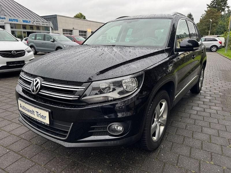 Schwarz Gebraucht 2013 VW Tiguan Sportline SUV | 11.990 € (Fairer Preis) - Bild 1/4