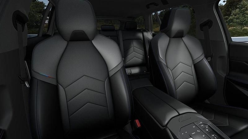 Neu BMW 520 Exclusive 197 PS (144 kW) 2026 Grau Limousine