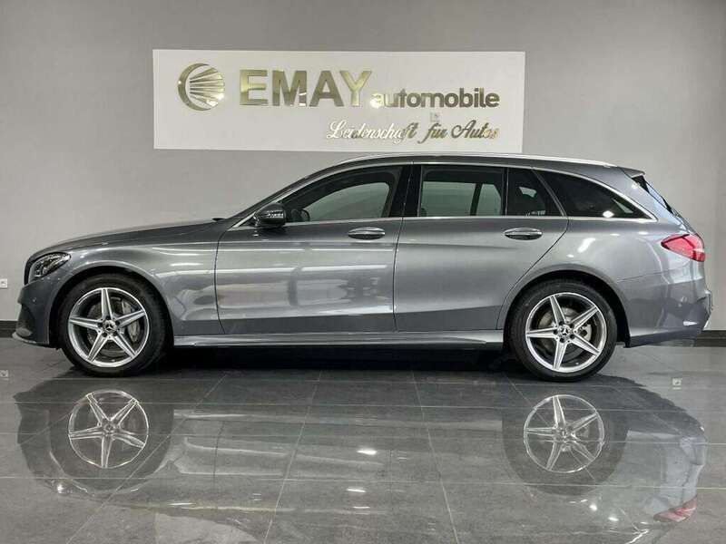 Grau Gebraucht 2018 Mercedes C220 AMG line Kombi | 26.989 € (Teuer) - Bild 1/3