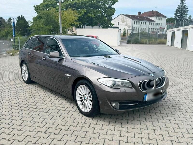 Braun Gebraucht 2013 BMW 530 M Sport Kombi | 10.800 € (Etwas zu teuer) - Bild 1/4
