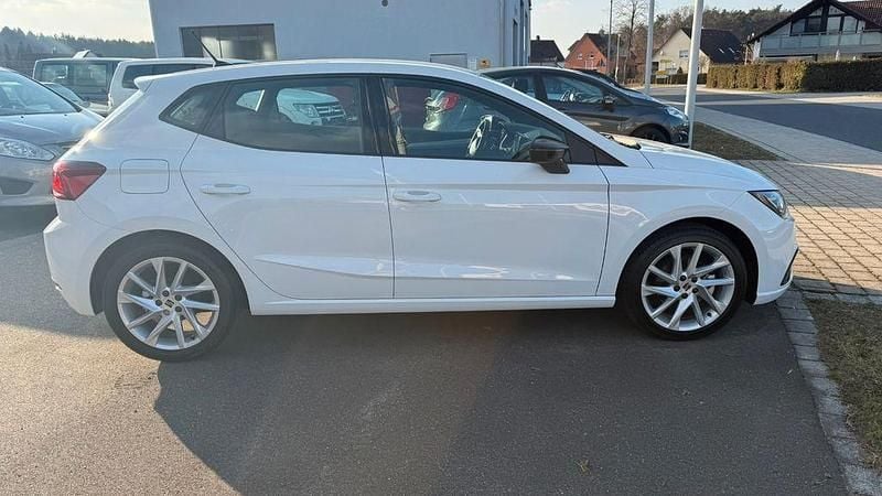 Gebraucht Seat Ibiza FR 150 PS (110 kW) 2021 Weiß Kleinwagen