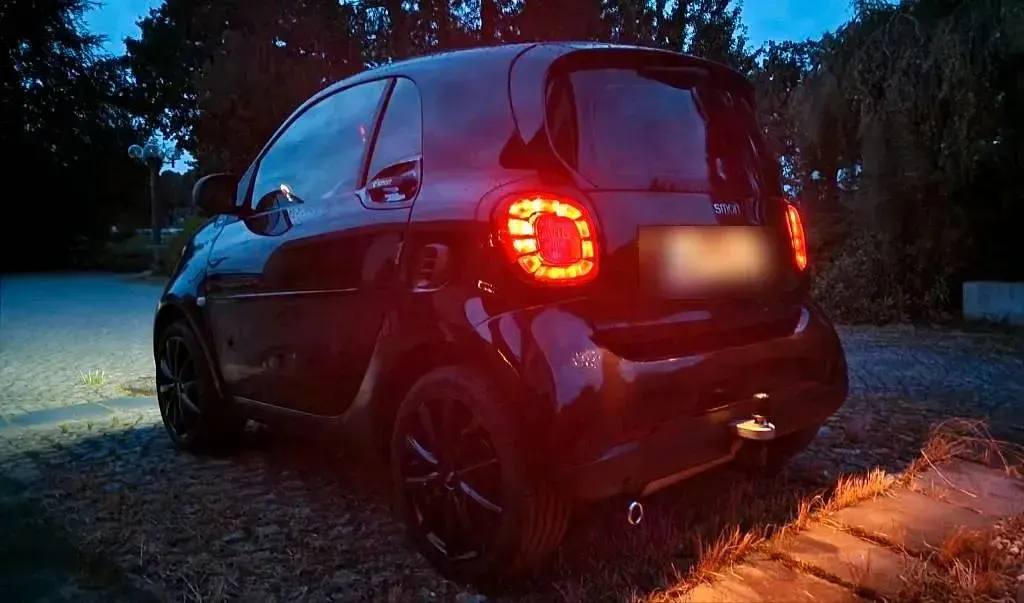 Gebraucht Smart ForTwo Coupé Passion 90 PS (66 kW) 2017 Schwarz Coupé