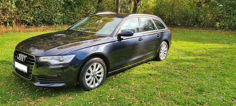 Blau Gebraucht 2011 Audi A6 Ambiente Kombi | 10.700 € (Guter Preis) - Bild 1/4