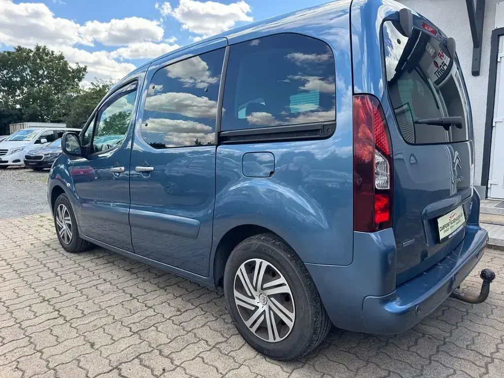 Gebraucht Citroën Berlingo SELECTION 99 PS (72 kW) 2016 Blau Van / Kleinbus