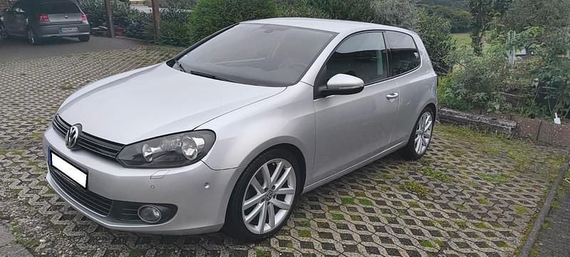 Silber Gebraucht 2009 VW Golf VI Kleinwagen | 2.300 € (Superpreis) - Bild 1/4
