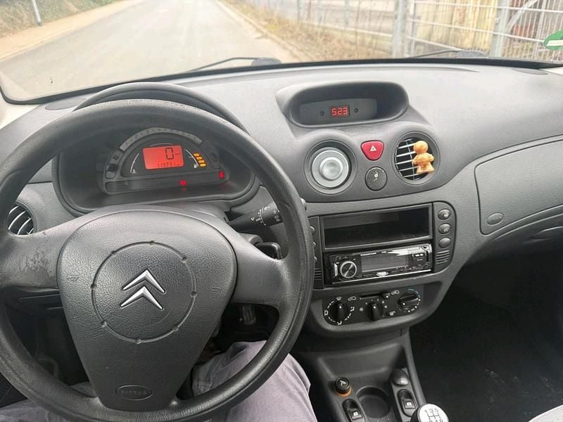 Second-hand Citroën C3 60 CP (44 kW) 2003 Verde Hatchback