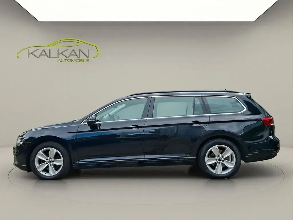 Gebraucht VW Passat Business 200 PS (147 kW) 2022 Deep black (metallic) Kombi