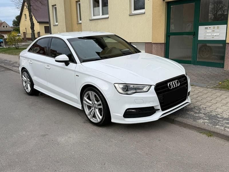Gebraucht Audi A3 S-Line 110 PS (80 kW) 2016 Weiß Limousine