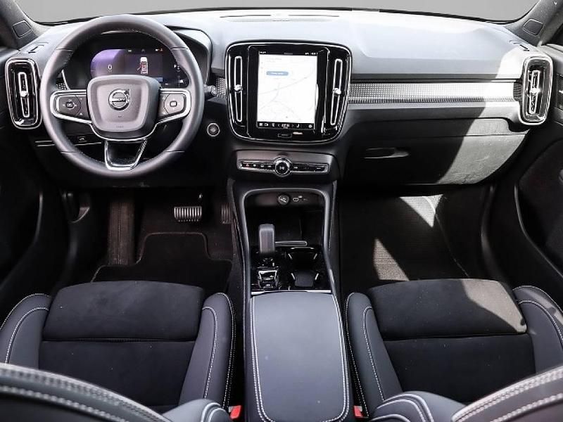 Gebraucht Volvo XC40 Plus 197 PS (144 kW) 2023 Weiß SUV