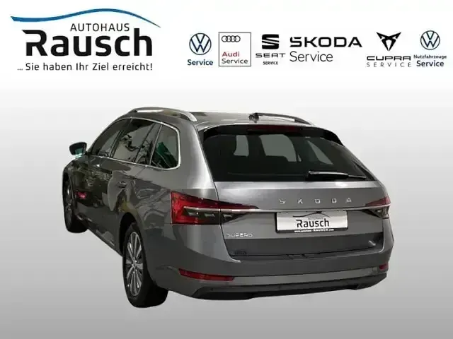 Gebraucht Skoda Superb Style 200 PS (147 kW) 2023 Grau Kombi