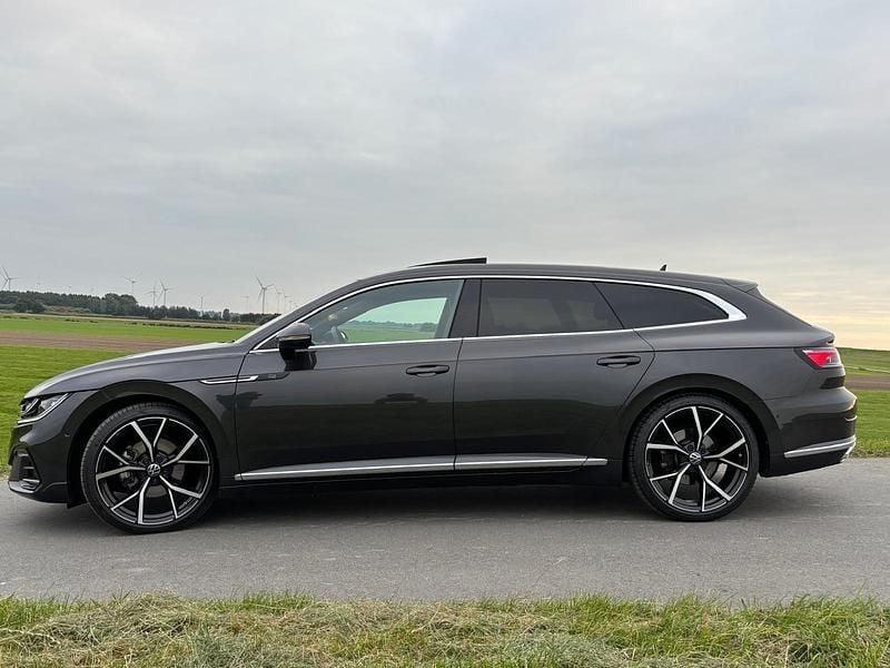 Grau Gebraucht 2023 VW Arteon R-line Kombi | 39.500 € (Etwas zu teuer) - Bild 1/4
