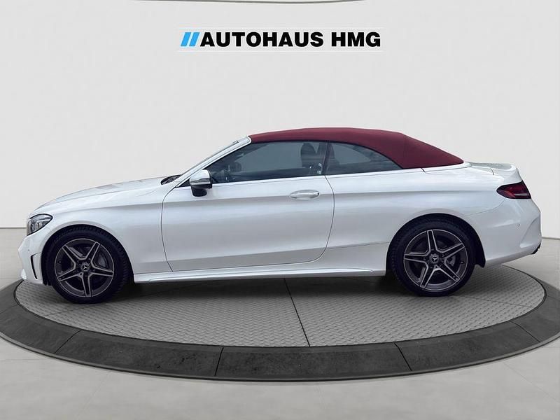 Gebraucht Mercedes C220 AMG 194 PS (142 kW) 2021 Weiß Cabrio