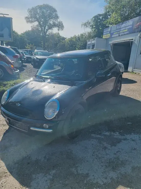 Käytetty Mini Cooper 116 HP (85 kW) 2004 Musta Viistoperä