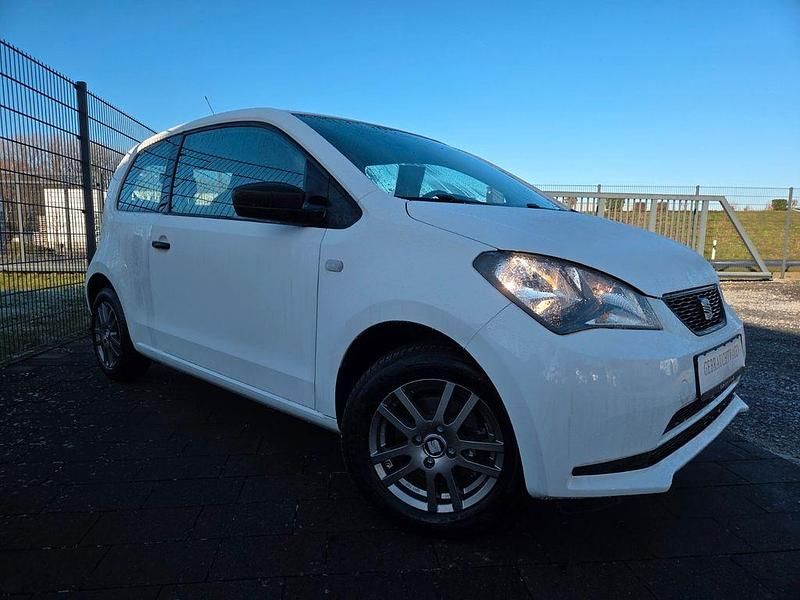 Weiß Gebraucht 2013 Seat Mii Reference Kleinwagen | 5.950 € (Fairer Preis) - Bild 1/4