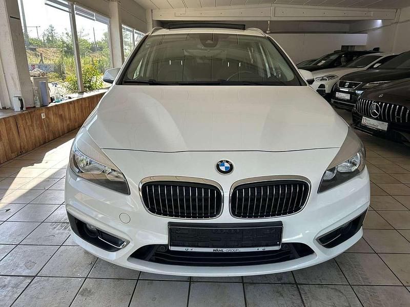 Gebraucht BMW 220 Luxury Line 190 PS (139 kW) 2015 Alpinweiss iii Kombi