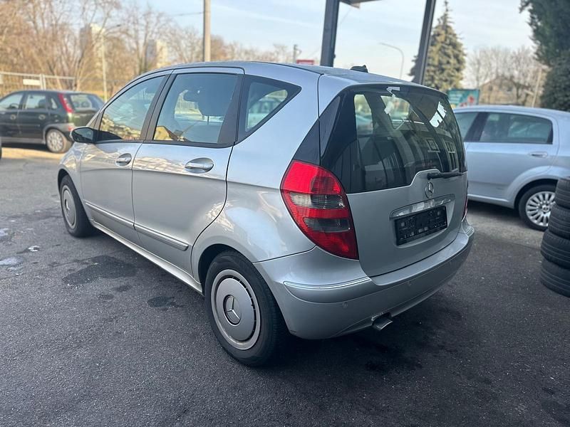Gebraucht Mercedes A170 Avantgarde 115 PS (84 kW) 2008 Grau Limousine