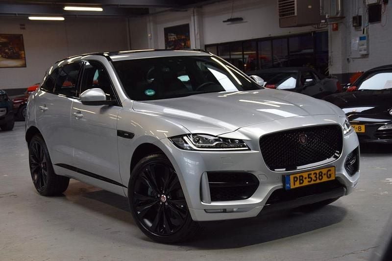 Silber Gebraucht 2017 Jaguar F-Pace R-Sport SUV | 24.600 € (Superpreis) - Bild 1/4