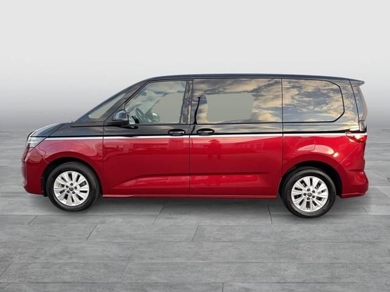 Second-hand VW Multivan Basis 218 CP (160 kW) 2022 Roșu Monovolum