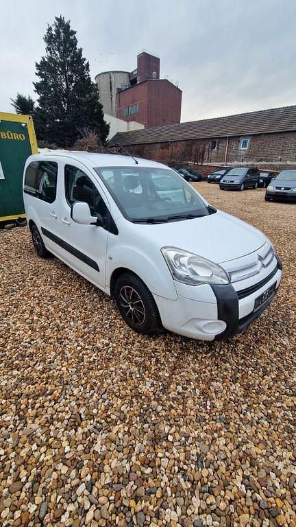 Gebraucht Citroën Berlingo 98 PS (72 kW) 2012 Weiß Van / Kleinbus