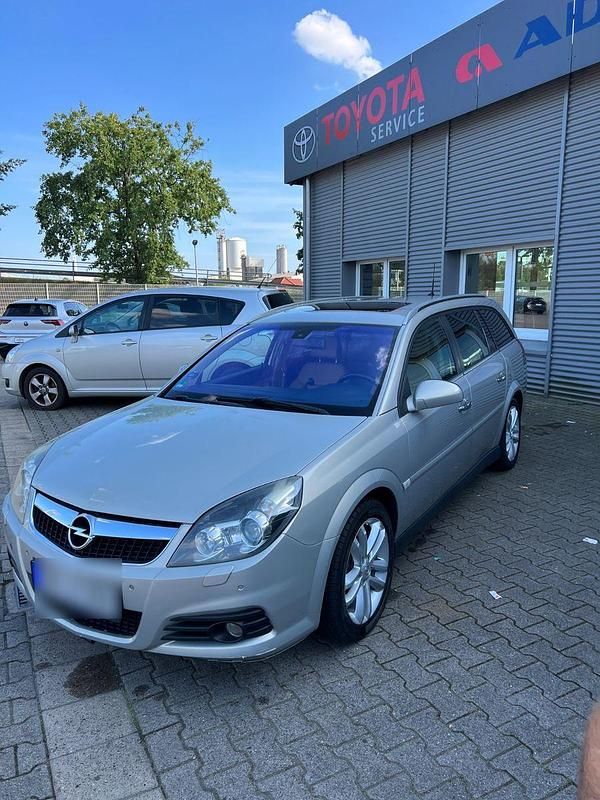 Beige Gebraucht 2008 Opel Vectra Edition+ Kombi | 1.100 € (Superpreis) - Bild 1/4