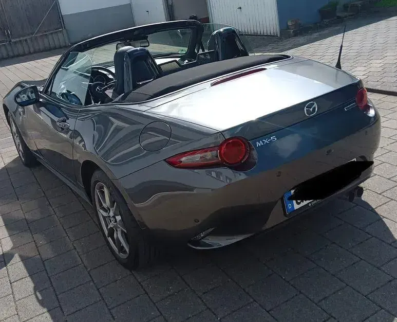 Gebraucht Mazda MX5 Exclusive-Line 132 PS (97 kW) 2023 Grau Cabrio