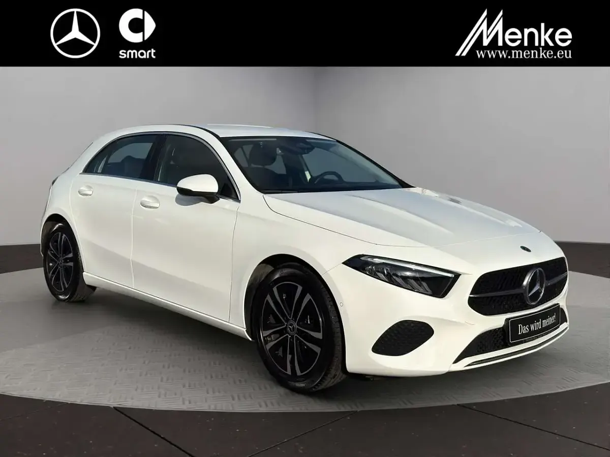 Gebraucht Mercedes A200 Progressive 150 PS (110 kW) 2024 Unilack polarweiß Limousine