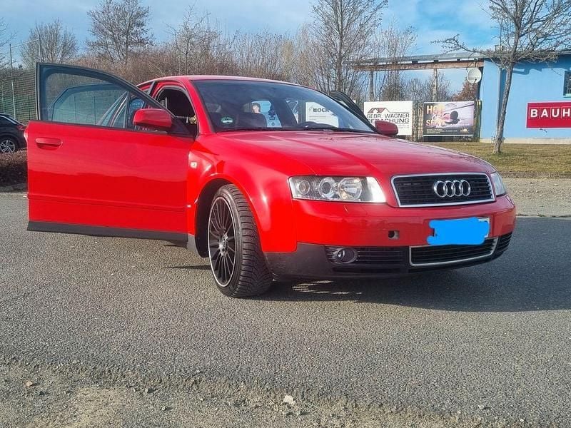 Gebraucht Audi A4 Performance 163 PS (119 kW) 2002 Rot Limousine