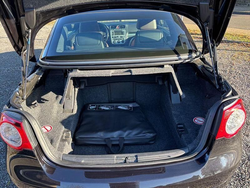 Gebraucht VW Eos Individual 140 PS (102 kW) 2008 Schwarz Cabrio