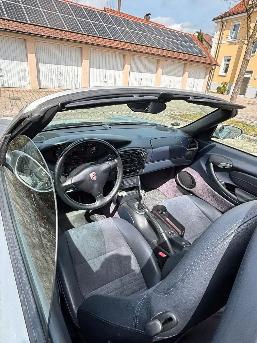 Occasion Porsche Boxster 220 ch (161 kW) 2002 Gris Cabriolet