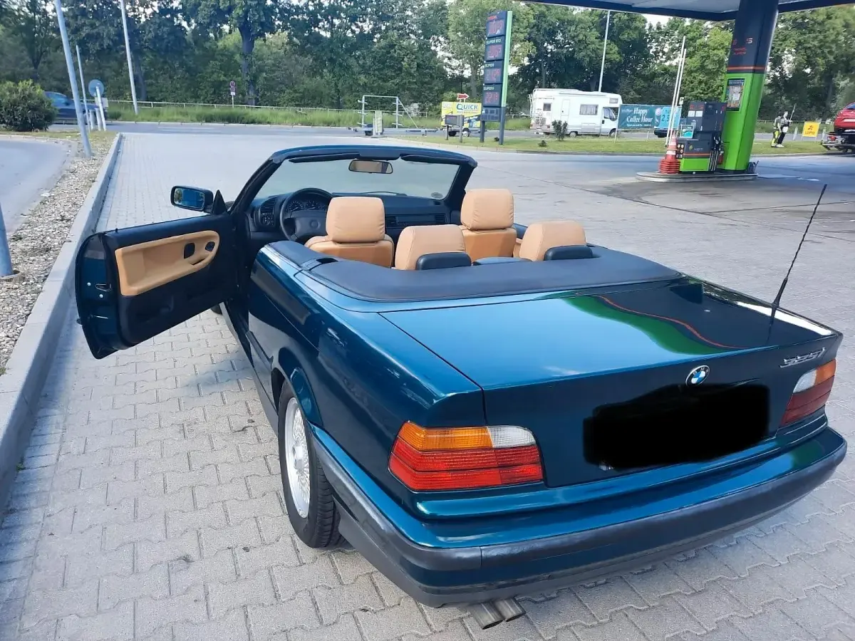 Gebraucht BMW 325 Cabriolet 192 PS (141 kW) 1993 Grün Cabrio