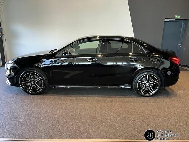 Gebraucht Mercedes A250 AMG 218 PS (160 kW) 2022 Unilack nachtschwarz Limousine
