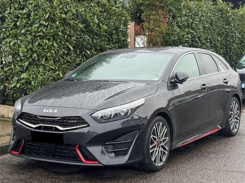 Schwarz Gebraucht 2022 Kia ProCeed Limousine | 27.900 € (Fairer Preis) - Bild 1/4