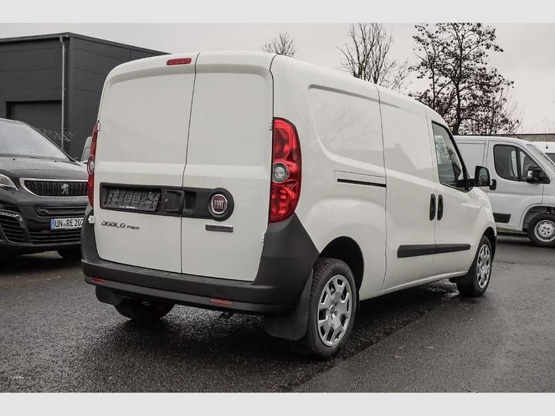 Gebraucht Fiat Doblò 90 PS (66 kW) 2023 Weiss uni Van / Kleinbus