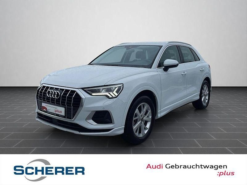 Gebraucht Audi Q3 Ambiente 150 PS (110 kW) 2022 Gletscherweiß metallic (metallic) SUV
