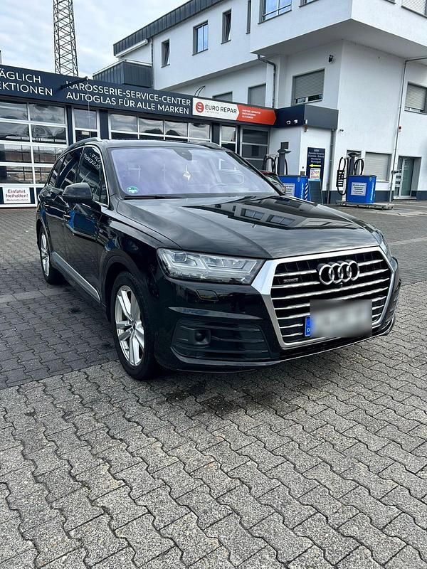Schwarz Gebraucht 2018 Audi Q7 S-Line SUV | 39.500 € (Teuer) - Bild 1/4
