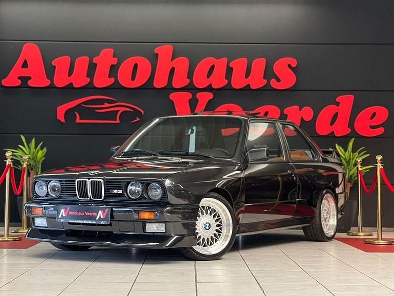 Second-hand BMW M3 Performance 215 CP (158 kW) 1987 Negru