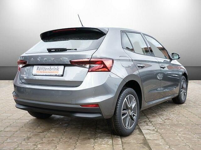 Gebraucht Skoda Fabia Tour 95 PS (69 kW) 2021 Graphite grau metallic met. graphite grau metallic met. Kleinwagen