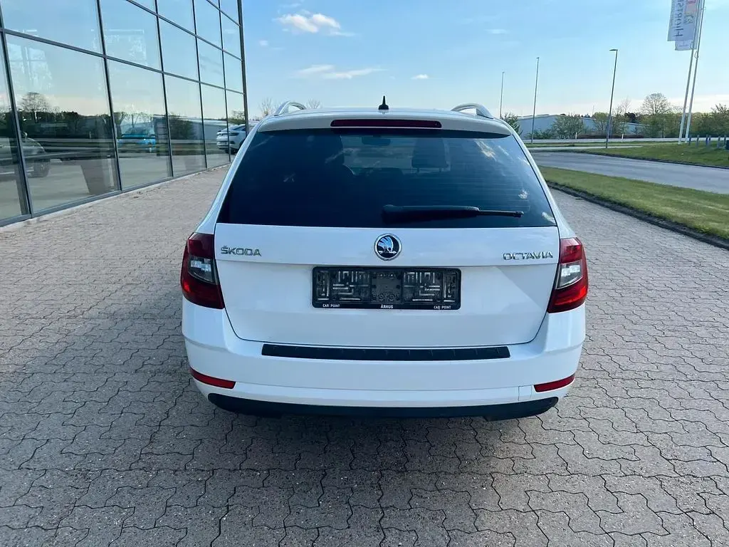 Gebraucht Skoda Octavia Style 150 PS (110 kW) 2018 Weiß Kombi