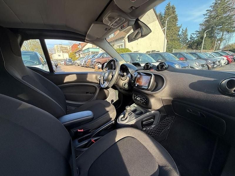 Gebraucht Smart ForTwo Cabrio Passion 90 PS (66 kW) 2017 Rot Cabrio