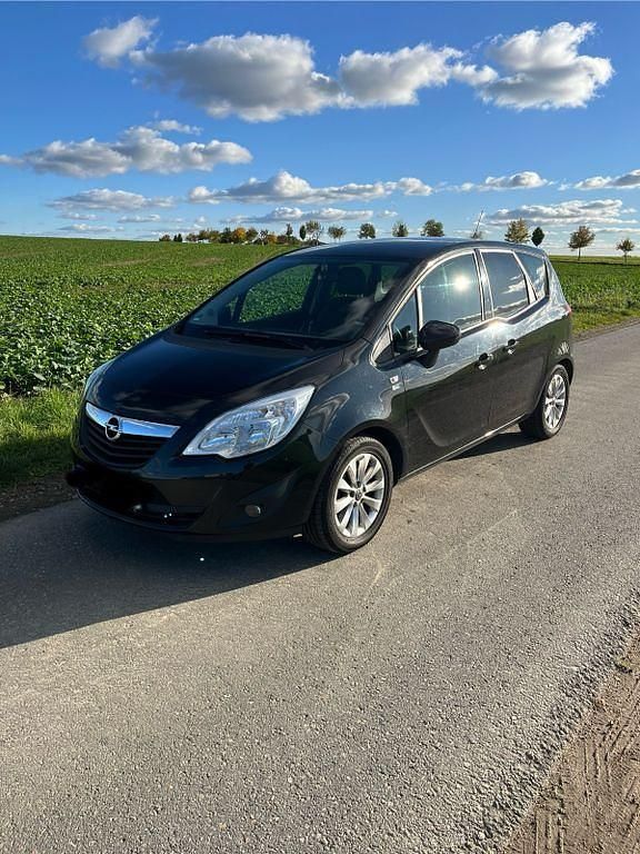 Schwarz Gebraucht 2013 Opel Meriva Van / Kleinbus | 7.800 € (Fairer Preis) - Bild 1/4